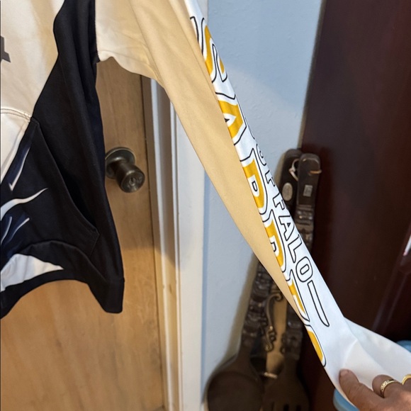 Buffalo Sabres Full Zip Graphic Hoodie with Pockets Men's Size XL - Picture 4 of 7